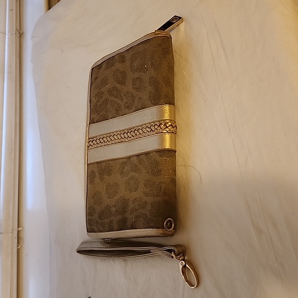 CACHE WRISTLET - Picture 2 of 3